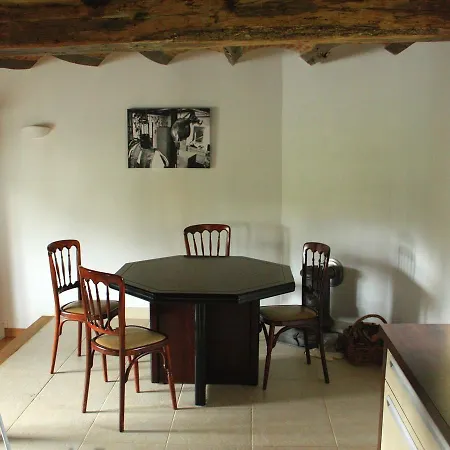 Modern Holiday In With Meadows Near Сasa de vacaciones *